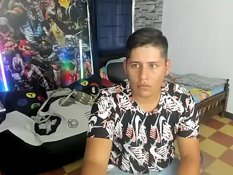 maiker lozano  online show from October 21, 2025, 6:51 pm
