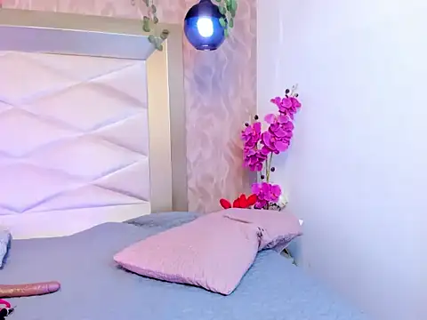 HaryBlair online show from November 29, 2025, 3:39 am