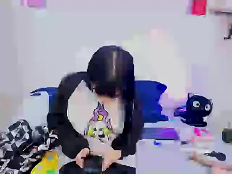 HaryBlair online show from November 25, 2025, 2:34 am