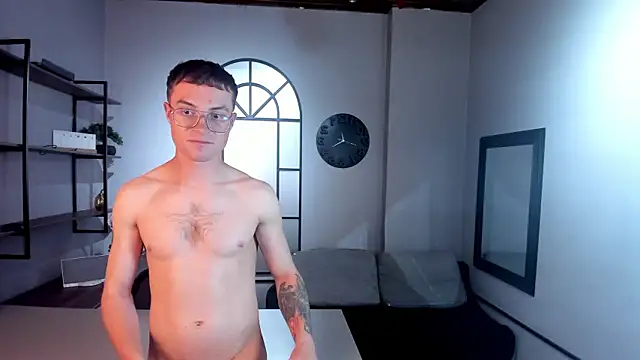 Snapshot of Lil_James chatting on January 13, 2026, 3:43 am Lil James online show from January 13, 2026, 3:43 am