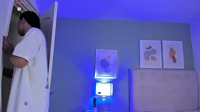 ApoloRicci online show from February 22, 2026, 7:37 pm