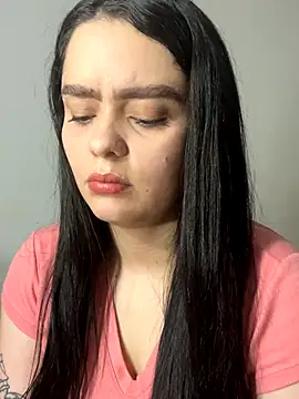 Snapshot of Selena_Roa chatting on December 4, 2025, 1:48 am Selena Roa online show from December 4, 2025, 1:48 am