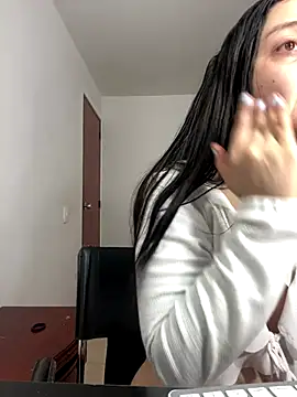 Snapshot of Selena_Roa chatting on November 12, 2025, 12:53 pm Selena Roa online show from November 12, 2025, 12:53 pm