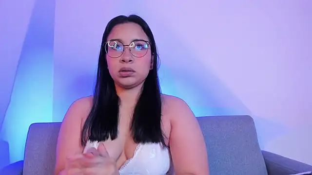 Snapshot of miah_storm chatting on November 29, 2025, 1:50 am miah storm online show from November 29, 2025, 1:50 am