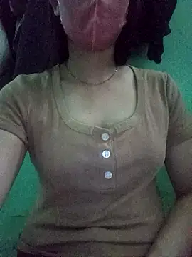 Emili68 online show from November 3, 2025, 9:24 am