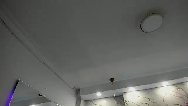 Snapshot of mirandaduboiss chatting on February 28, 2026, 1:44 pm mirandaduboiss online show from February 28, 2026, 1:44 pm