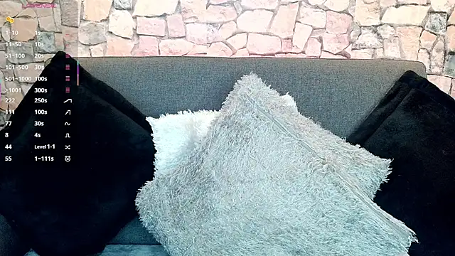 Snapshot of mia_roux1 chatting on November 1, 2025, 5:07 pm mia roux1 online show from November 1, 2025, 5:07 pm