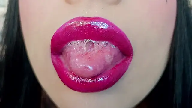 Snapshot of mia_roux1 chatting on November 23, 2025, 5:56 pm mia roux1 online show from November 23, 2025, 5:56 pm