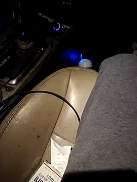 smoothkFire online show from November 20, 2025, 6:47 am