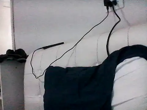 Snapshot of MorenoMalhado88 chatting on October 23, 2025, 12:31 am MorenoMalhado88 online show from October 23, 2025, 12:31 am