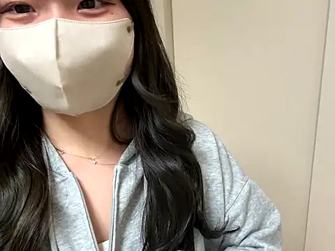 Snapshot of pomu_chan chatting on November 18, 2025, 11:57 am pomu chan online show from November 18, 2025, 11:57 am