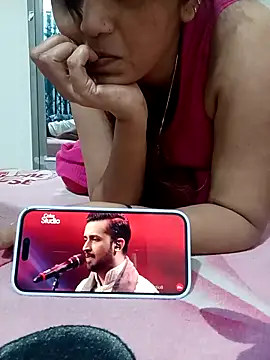 Snapshot of Bengoli_couple chatting on October 28, 2025, 8:52 pm Bengoli couple online show from October 28, 2025, 8:52 pm