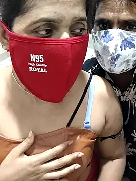 Snapshot of Bengoli_couple chatting on October 23, 2025, 8:18 pm Bengoli couple online show from October 23, 2025, 8:18 pm