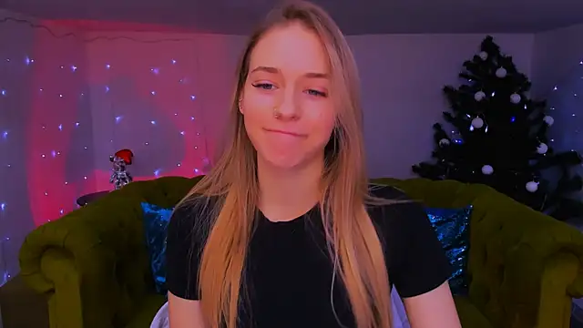 Snapshot of sassy_cutie chatting on January 14, 2026, 1:04 pm sassy cutie online show from January 14, 2026, 1:04 pm