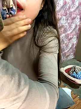 Snapshot of kitty-20x chatting on November 8, 2025, 9:24 am kitty-20x online show from November 8, 2025, 9:24 am