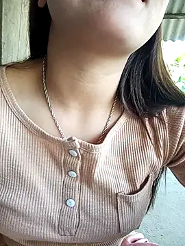 Snapshot of -Lanaa- chatting on December 2, 2025, 7:54 am -Lanaa- online show from December 2, 2025, 7:54 am