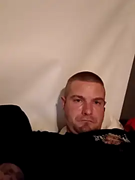 DadDDick925 online show from November 15, 2025, 11:03 am