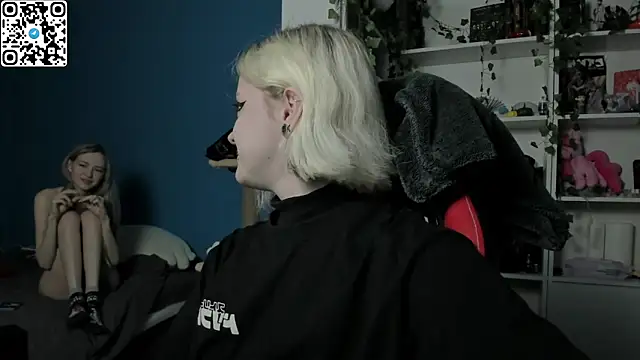 Holy Mistress S online show from November 29, 2025, 9:53 am