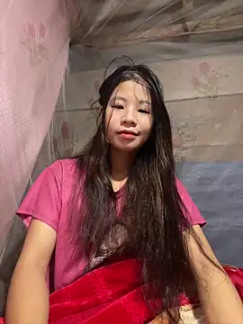 ninixinh online show from October 31, 2025, 2:46 pm