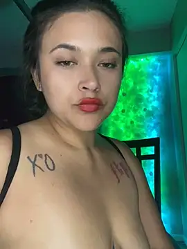 Snapshot of playxrated chatting on March 15, 2026, 1:40 pm playxrated online show from March 15, 2026, 1:40 pm