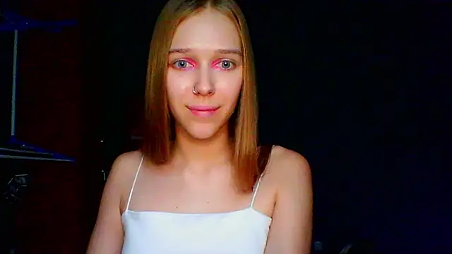 Snapshot of mari_martin chatting on November 7, 2025, 11:59 am mari martin online show from November 7, 2025, 11:59 am