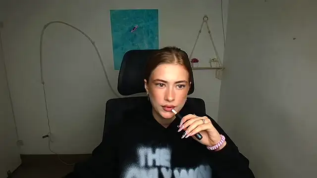 Snapshot of Candy_Chloe_ chatting on October 28, 2025, 12:26 pm Candy Chloe  online show from October 28, 2025, 12:26 pm