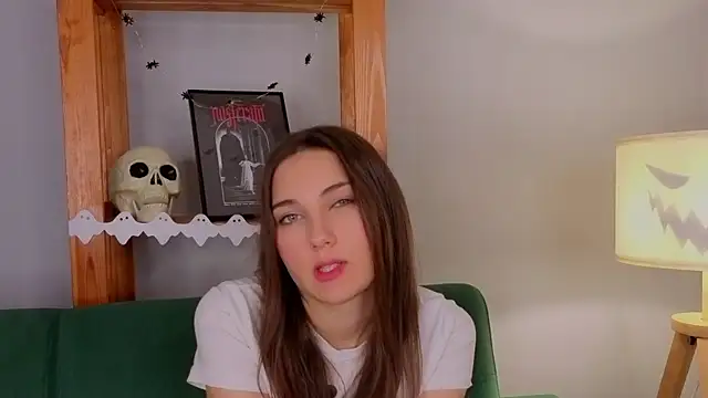 KateCahee online show from October 31, 2025, 12:40 am