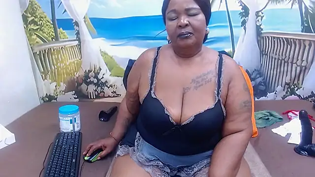 Snapshot of MatureMilfxxx chatting on April 30, 2026, 8:57 pm MatureMilfxxx online show from April 30, 2026, 8:57 pm