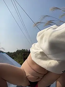 Snapshot of Maomilove1 chatting on December 4, 2025, 5:06 am Maomilove1 online show from December 4, 2025, 5:06 am