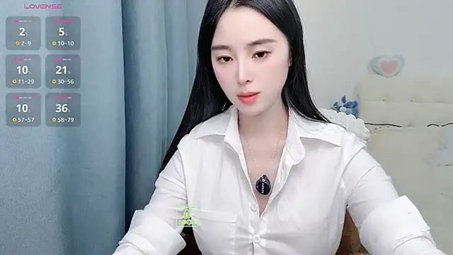 Xiaotaimei 666 online show from November 23, 2025, 3:49 am