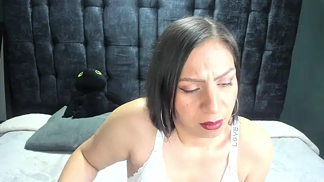 Alice  Morgan  online show from November 17, 2025, 12:53 pm