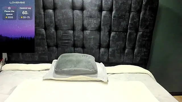 Alice  Morgan  online show from October 29, 2025, 11:53 am