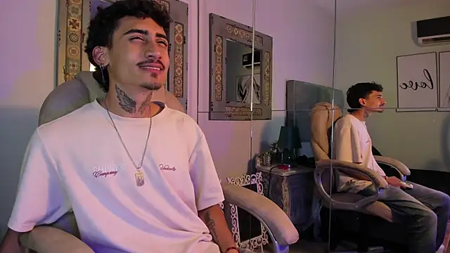 Snapshot of Mr_Strike chatting on December 15, 2025, 6:58 pm Mr Strike online show from December 15, 2025, 6:58 pm