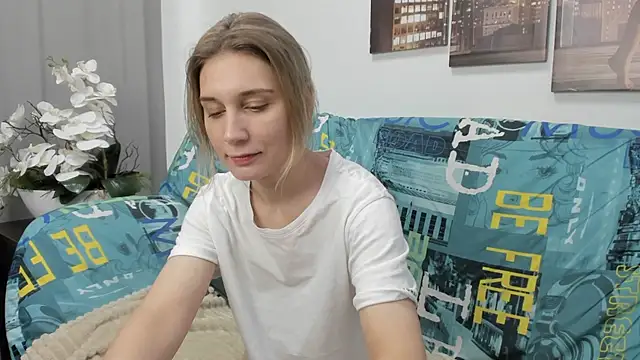 Tenderly Sophie online show from December 5, 2025, 1:27 am