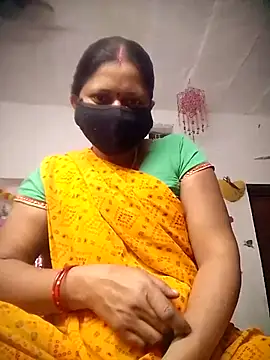 QRESABABY online show from November 1, 2025, 10:14 pm