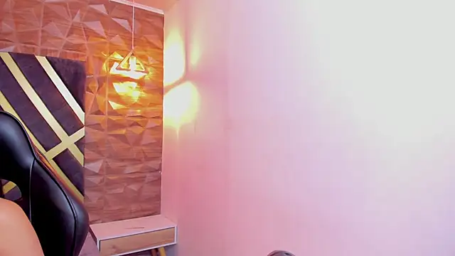 sydney miller  online show from April 16, 2026, 11:18 pm