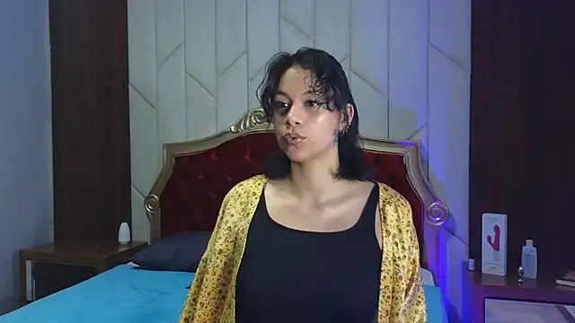Snapshot of Athenea_sky_ chatting on October 23, 2025, 4:05 pm Athenea sky online show from October 23, 2025, 4:05 pm