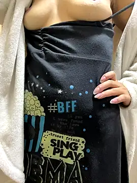 Snapshot of Evelinmiller97 chatting on December 3, 2025, 12:04 pm Evelinmiller97 online show from December 3, 2025, 12:04 pm