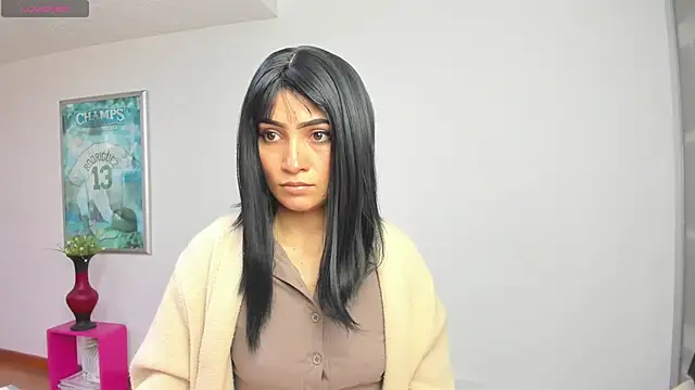 Snapshot of chloehanna chatting on May 3, 2026, 1:04 pm chloehanna online show from May 3, 2026, 1:04 pm