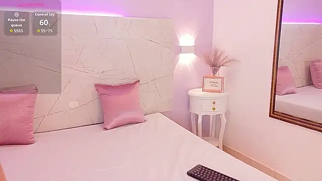 AlissonClare  online show from December 17, 2025, 11:48 am