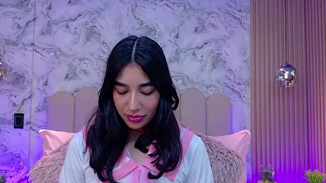 Snapshot of AdelineJhones chatting on October 25, 2025, 1:45 pm AdelineJhones online show from October 25, 2025, 1:45 pm