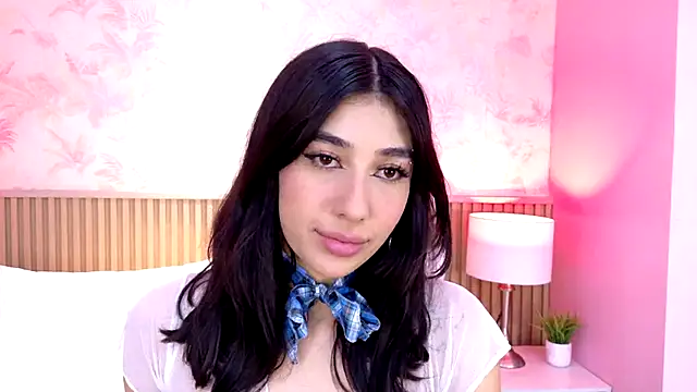 Snapshot of AdelineJhones chatting on November 11, 2025, 6:14 pm AdelineJhones online show from November 11, 2025, 6:14 pm