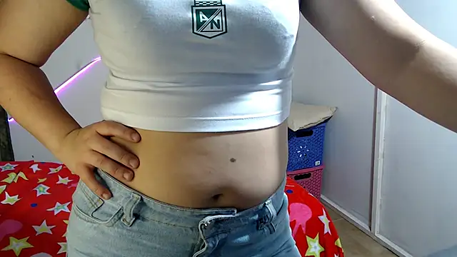 Snapshot of BRYXS1 chatting on November 17, 2025, 7:29 pm BRYXS1 online show from November 17, 2025, 7:29 pm