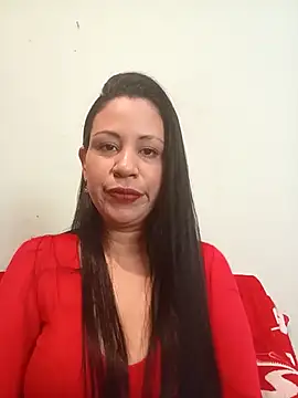 Snapshot of LeilaTaylor chatting on December 16, 2025, 2:21 pm LeilaTaylor online show from December 16, 2025, 2:21 pm