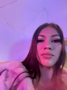 Snapshot of BabyVee_angels chatting on November 19, 2025, 6:13 am BabyVee angels online show from November 19, 2025, 6:13 am