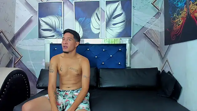 Snapshot of Room_boys_hot chatting on October 24, 2025, 2:27 pm Room boys hot online show from October 24, 2025, 2:27 pm