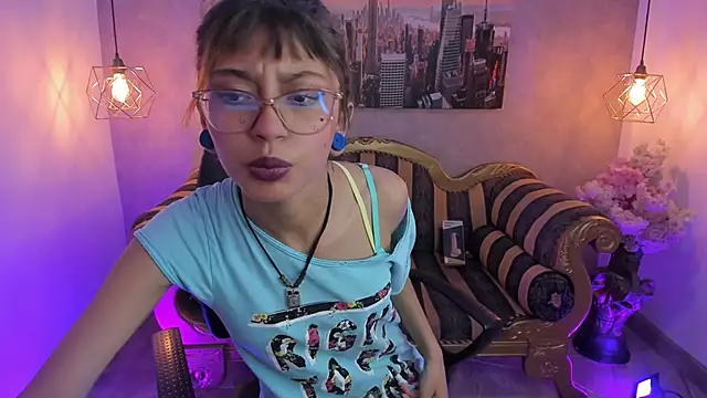 Noa clk online show from October 28, 2025, 4:02 am