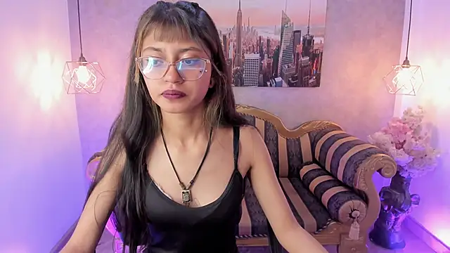 Noa clk online show from October 23, 2025, 3:27 am