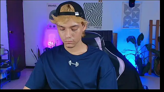 Snapshot of Habel__moretti chatting on February 17, 2026, 6:05 pm Habel moretti online show from February 17, 2026, 6:05 pm