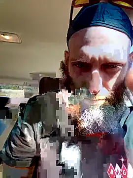 Snapshot of KosherCo313 chatting on October 31, 2025, 3:52 pm KosherCo313 online show from October 31, 2025, 3:52 pm